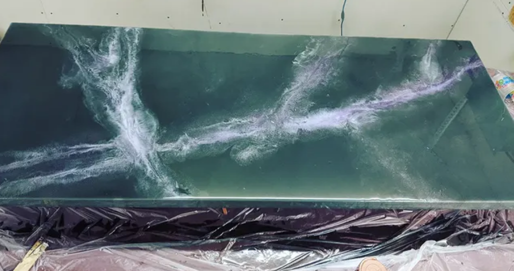 Epoxy Desktop Pour